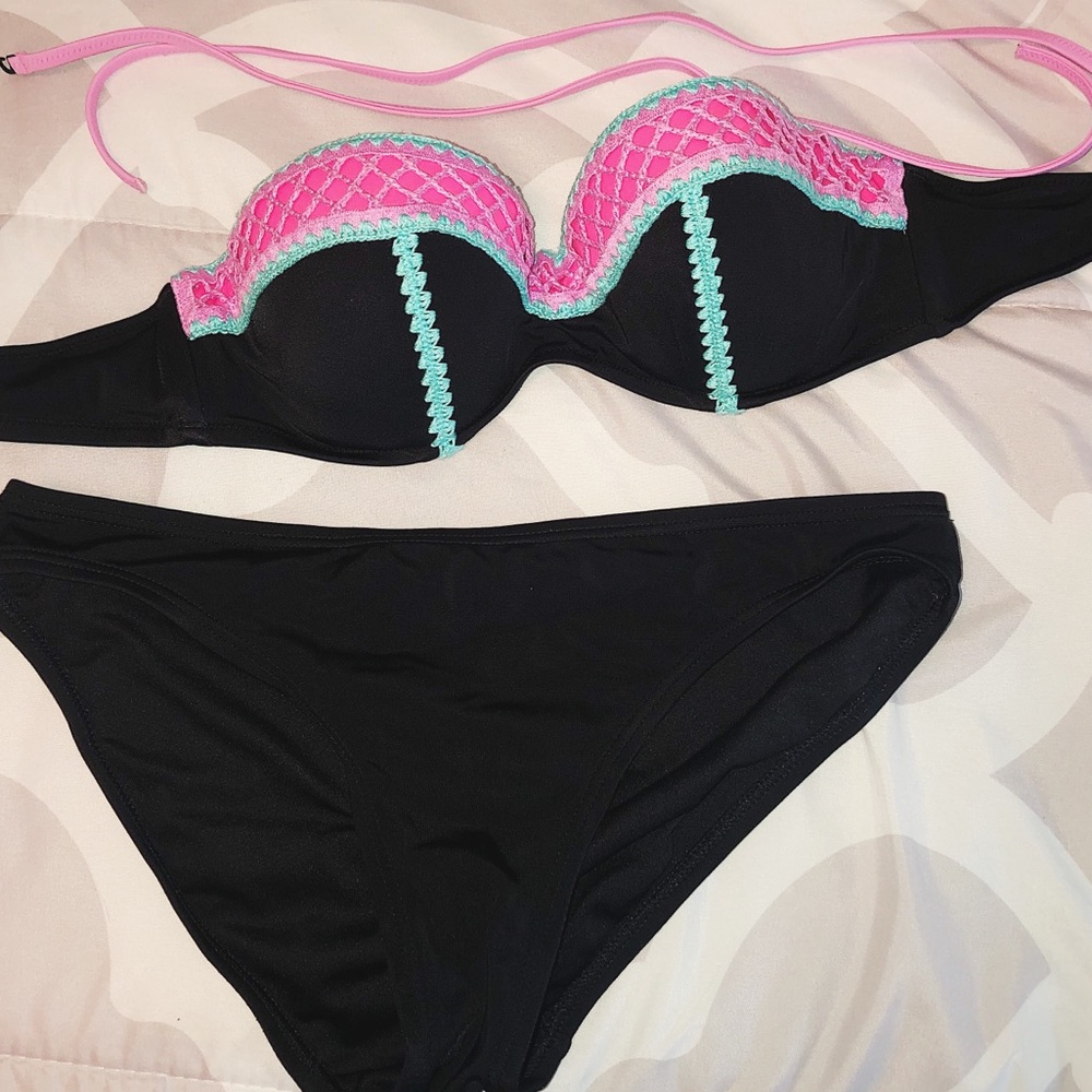 Bikini!